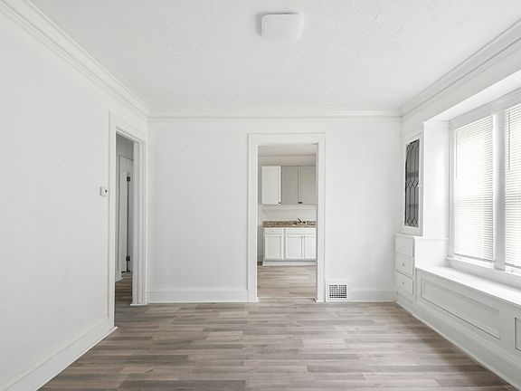 5th image of 8511 Jeffries Ave #B