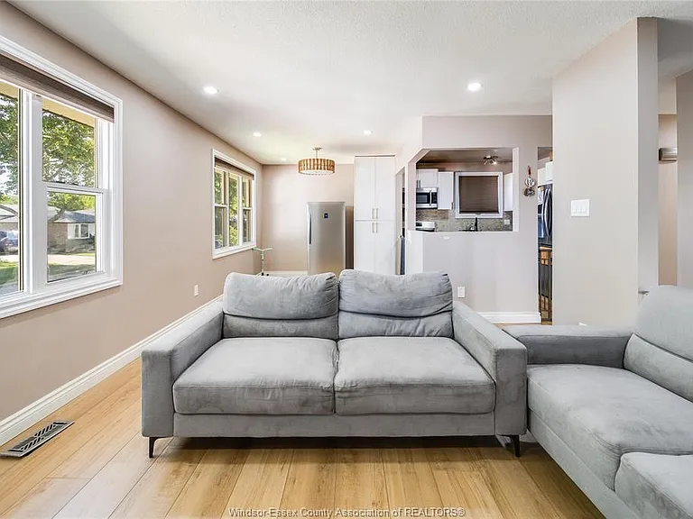 9633 Avery Ln #UPPER — Photo 14