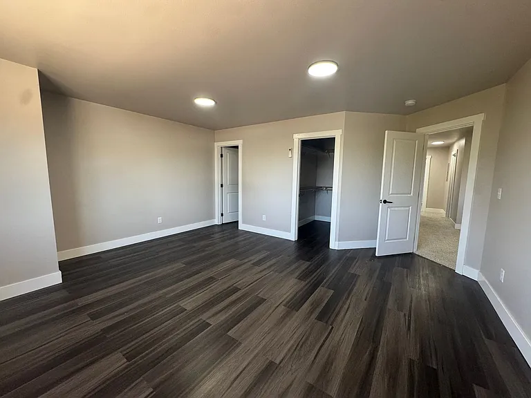 144 Allison Ave — Photo 16