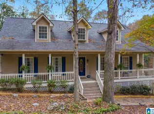 221 Forest Hills Cir, Alabaster, AL 35007