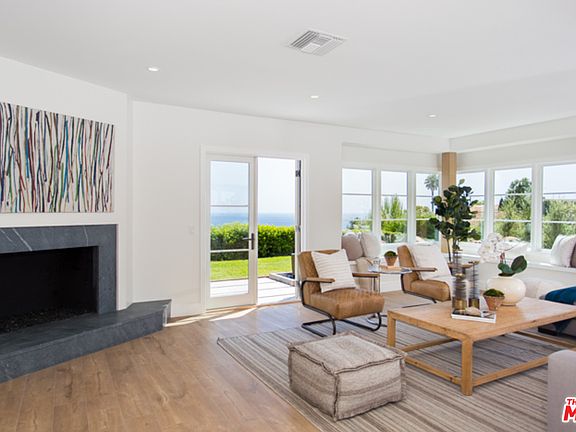 3rd image of 3738 Malibu Country Dr