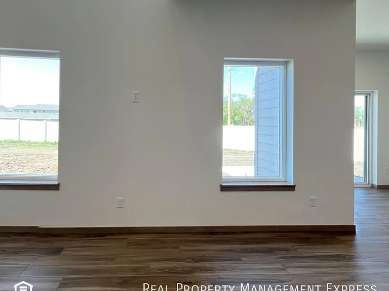 9006 W Jerald Pl — Photo 22