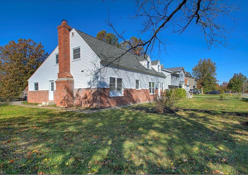 1st image of 33441 Willowick Dr