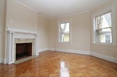 2nd image of 909 South St