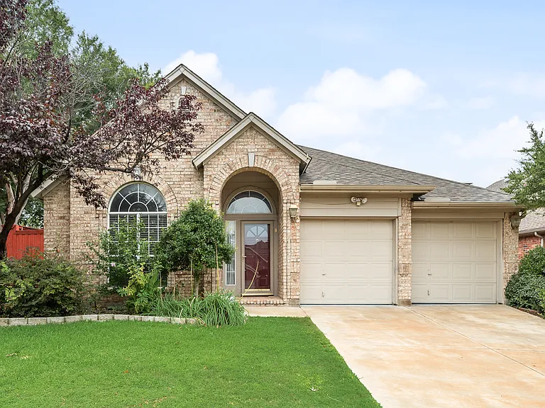 9301 Preston Trl — Photo 1