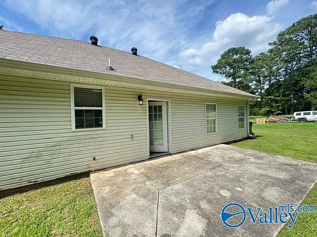 1386 Harvest Rd — Photo 35