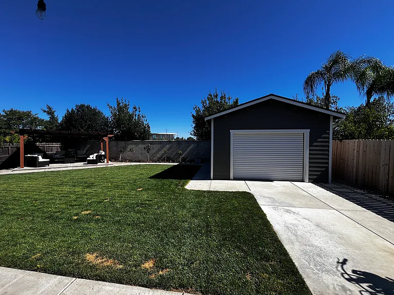 645 W Fremont Ave — Photo 13