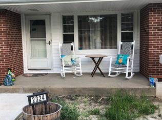 2324 W Wagner Ln, Peoria, IL 61615