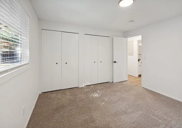 ReNew Rock Creek Townhomes — Photo 23