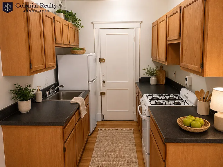 229 Park Dr #18 — Photo 4