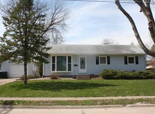 2318 N Clark St, Davenport, IA