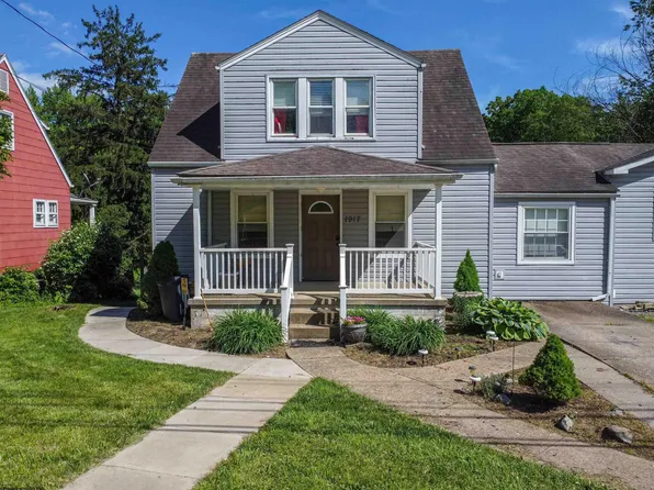 1917 Pleasant Valley Rd, Fairmont, WV 26554