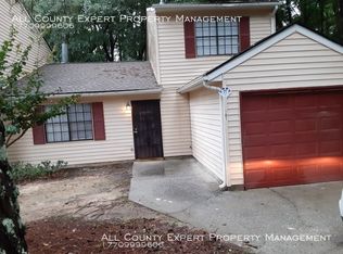 101 Pine Tree Trl, Atlanta, GA 30349