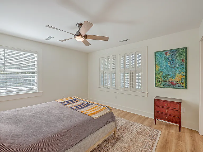 1136 Marquis Rd — Photo 20