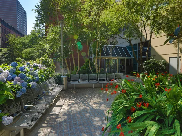 300 East 93rd Street image 22 of 23