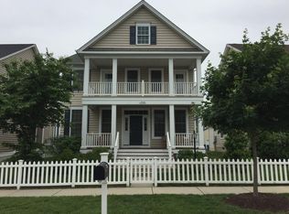 25180 Riding Center Dr, Chantilly, VA 20152