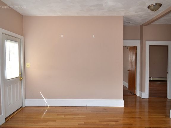 4th image of 2493 Pawtucket Ave #2