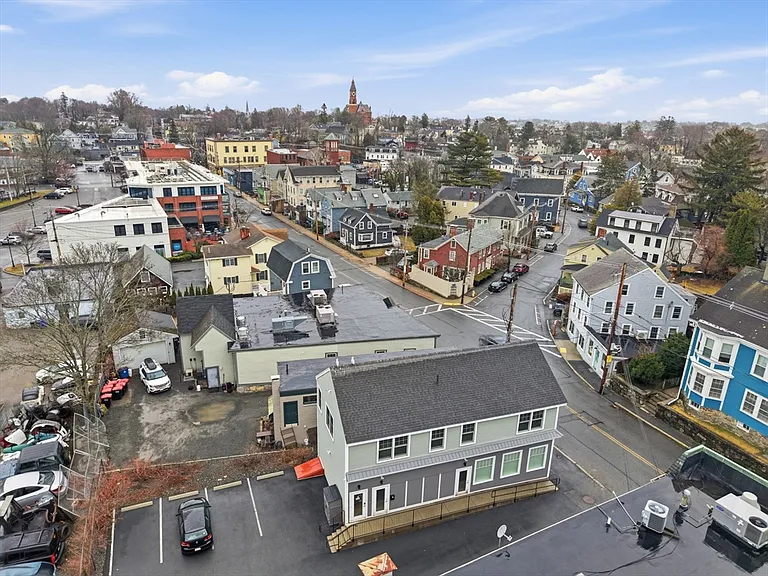149 Pleasant St #2 — Photo 36