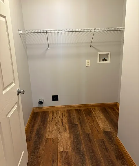 410 Commercial Ave SW #1 — Photo 6