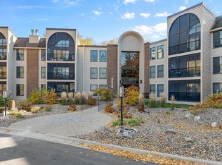 9550 Collegeview Rd APT 217, Bloomington, MN 55437