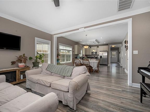 3rd image of 1328 Virgilina Ave