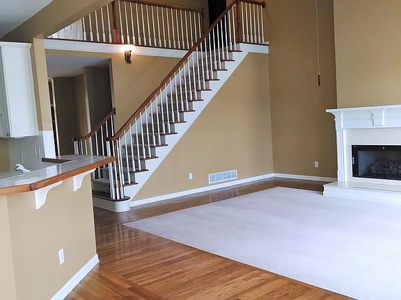 Breakfast nook to living room
