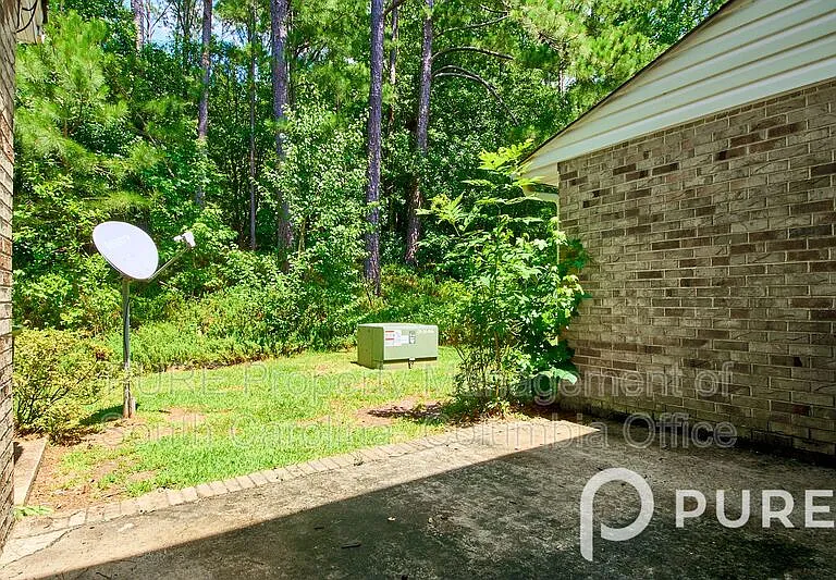 340 Rutledge Pl — Photo 4