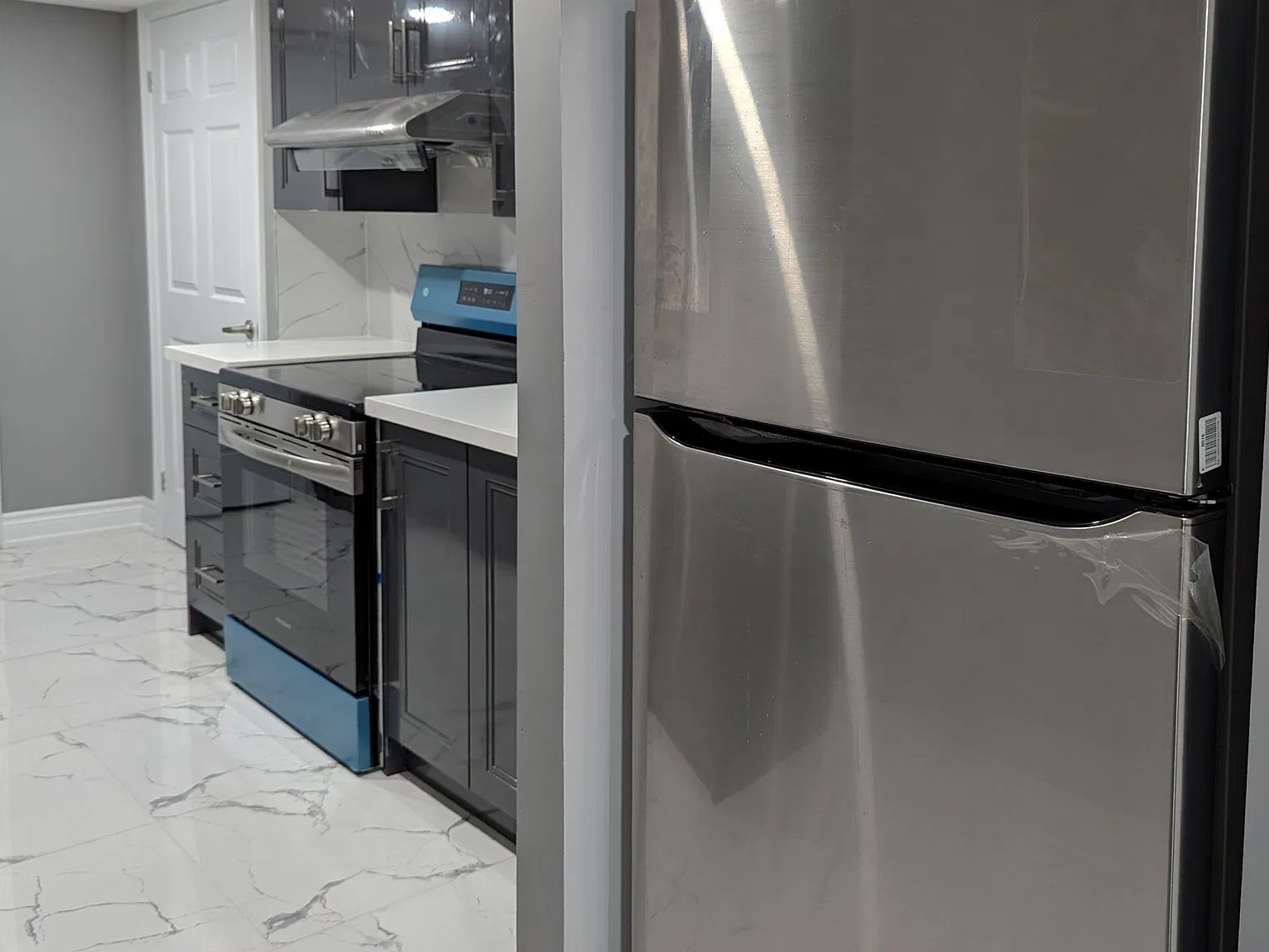 2 bed, $2,050 — Photo 2