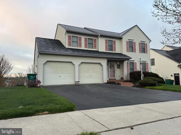 143 Jacobs Creek Dr, Hershey, PA 17033