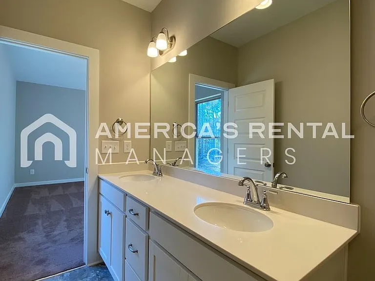 215 White Oak Cir — Photo 20