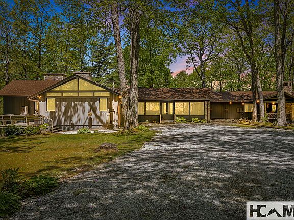 5th image of 1135 Big Bear Pen Road