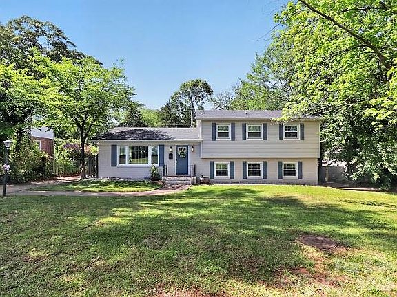 2nd image of 3025 Dunaire Dr