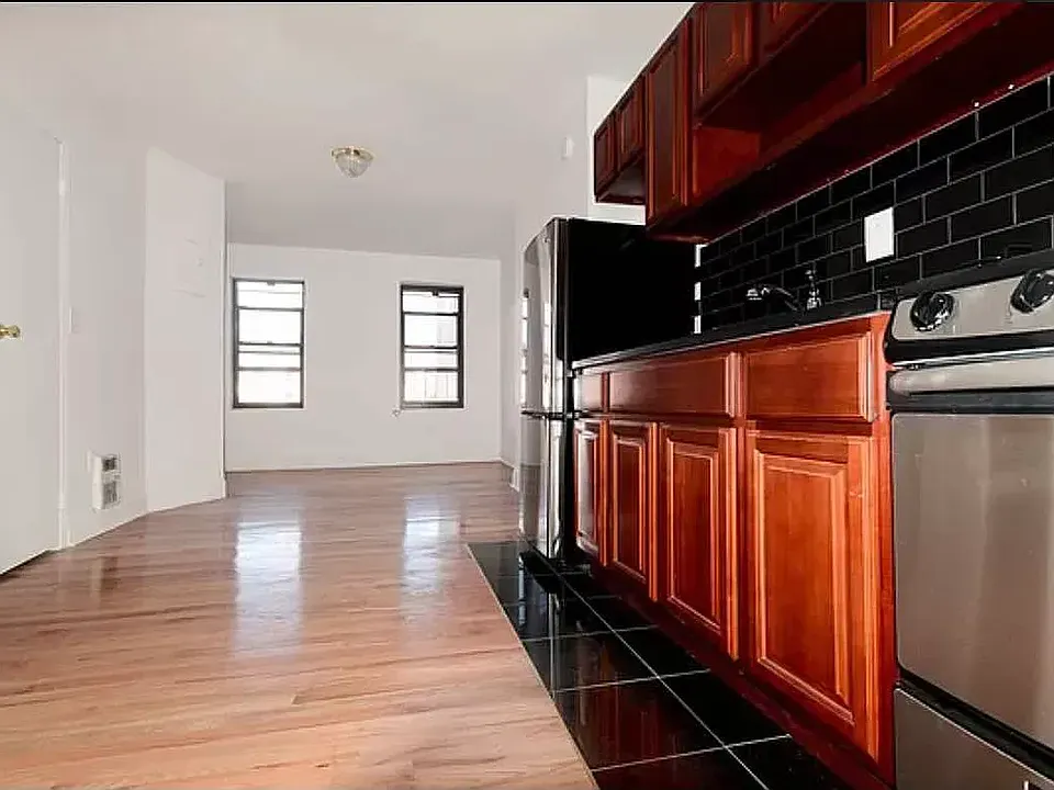 95 Orchard St #14