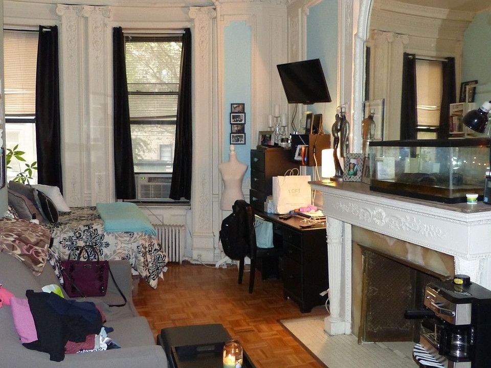 1st image of 318 W 106th St APT 2FE
