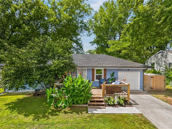 10200 Bellaire Ave, Kansas City, MO 64134