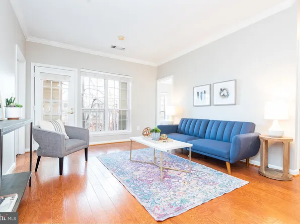 4551 Strutfield Ln APT 4227, Alexandria, VA 22311