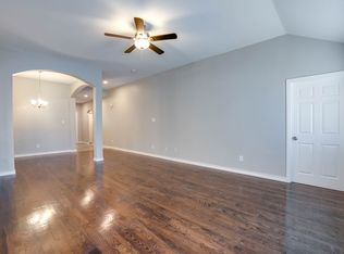 3226 Guiding Light Dr, Dallas, TX 75228