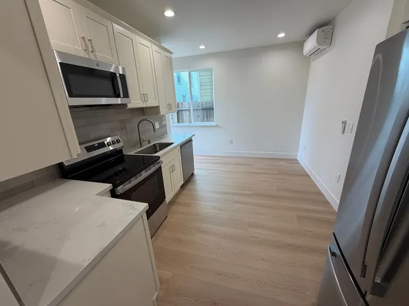 2422 Kayak Alley | Midtown duplex | 2 bedroom | 1 bathroom | New build, 2422 Kayak Aly, Sacramento, CA 95816