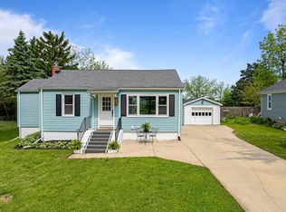 3151 E Barry Dr, Lake Geneva, WI