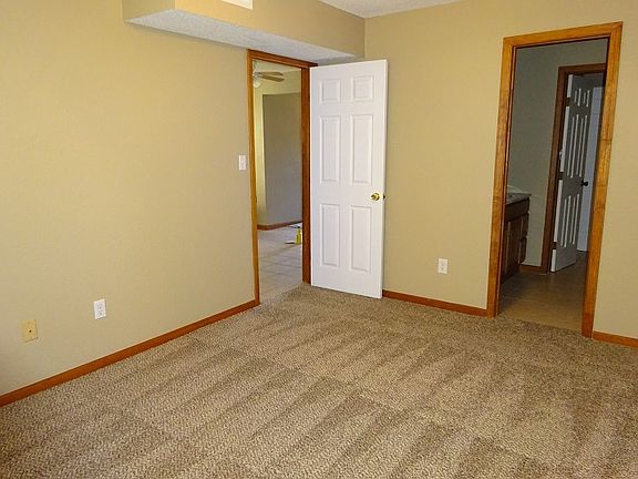 5th image of 16602 E 28th Pl APT B