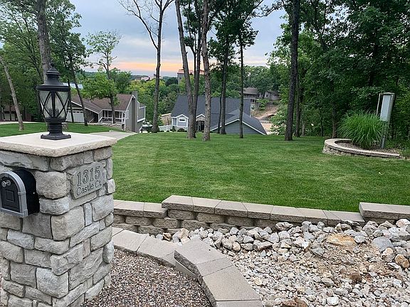 4th image of 1315 Castle Ct
