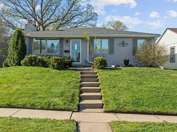 1956 3rd St E, Saint Paul, MN 55119