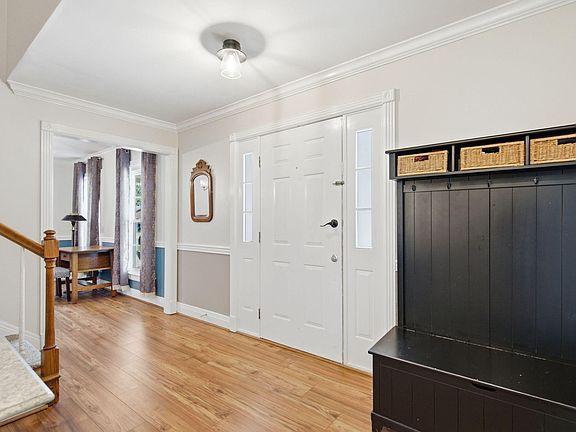 5th image of 418 Wells Ln