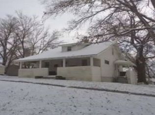 207 NW 3rd St, Leon, IA 50144