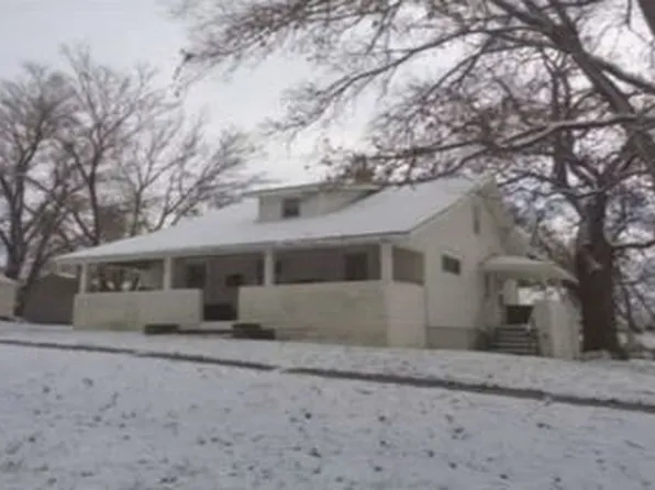 207 NW 3rd St, Leon, IA 50144