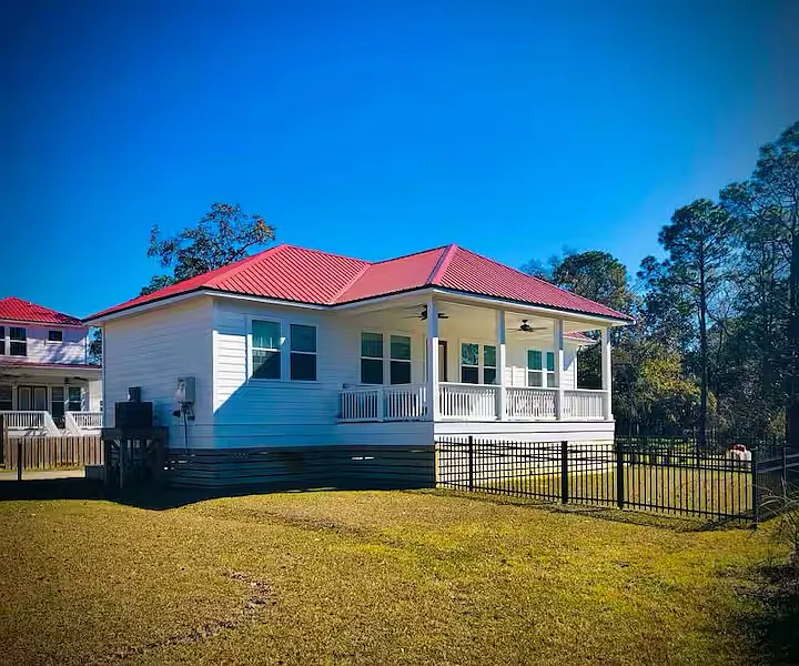 1417 N County Highway 393