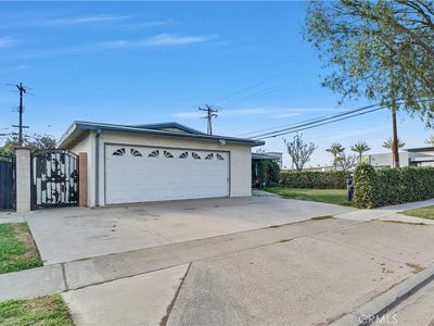 1914 S Center St, Santa Ana, CA, 92704