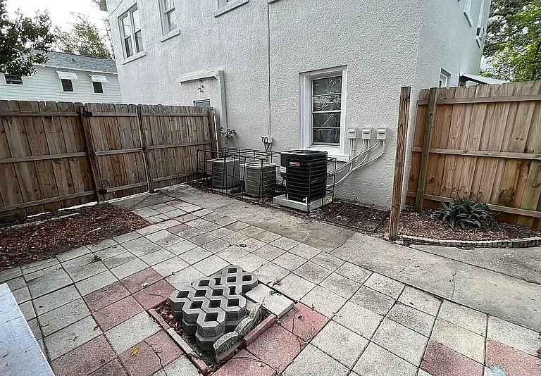 815 15th St N #A — Photo 4