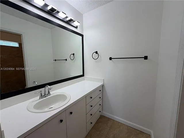 17221 SW 142nd Ct — Photo 14