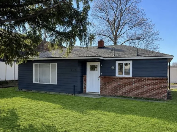 1704 S 16th Avenue, Yakima, WA 98902
